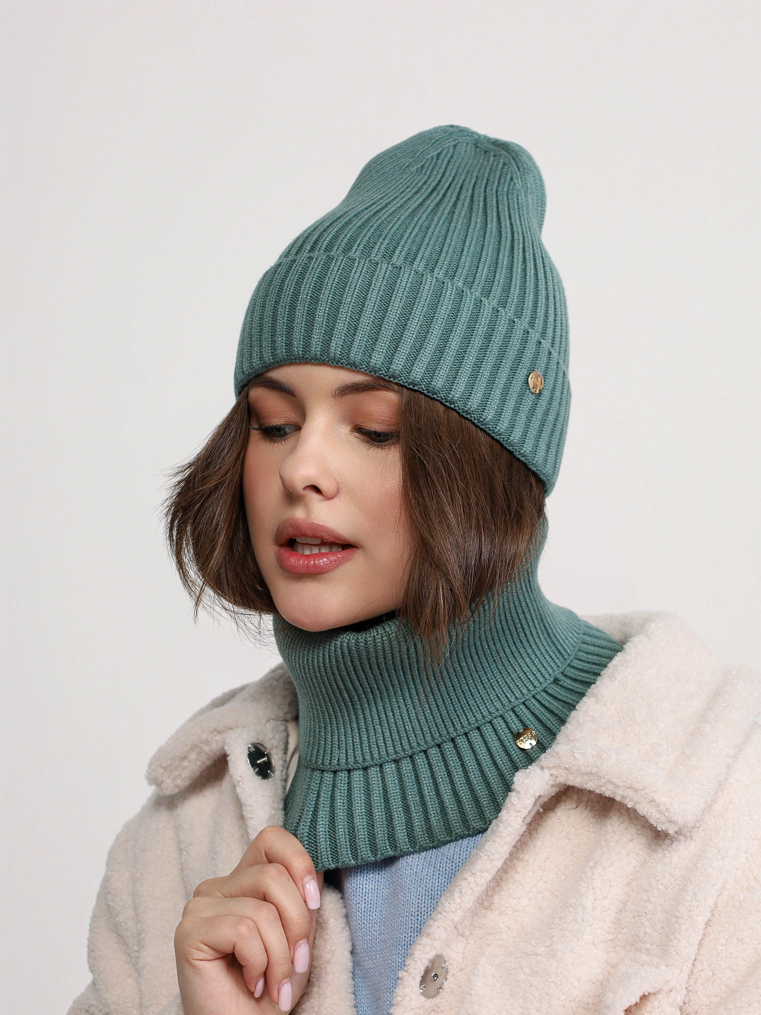 Шапка-бини в ассортименте с отворотом 